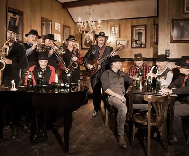 Oerend Hard - Normaal Tribute